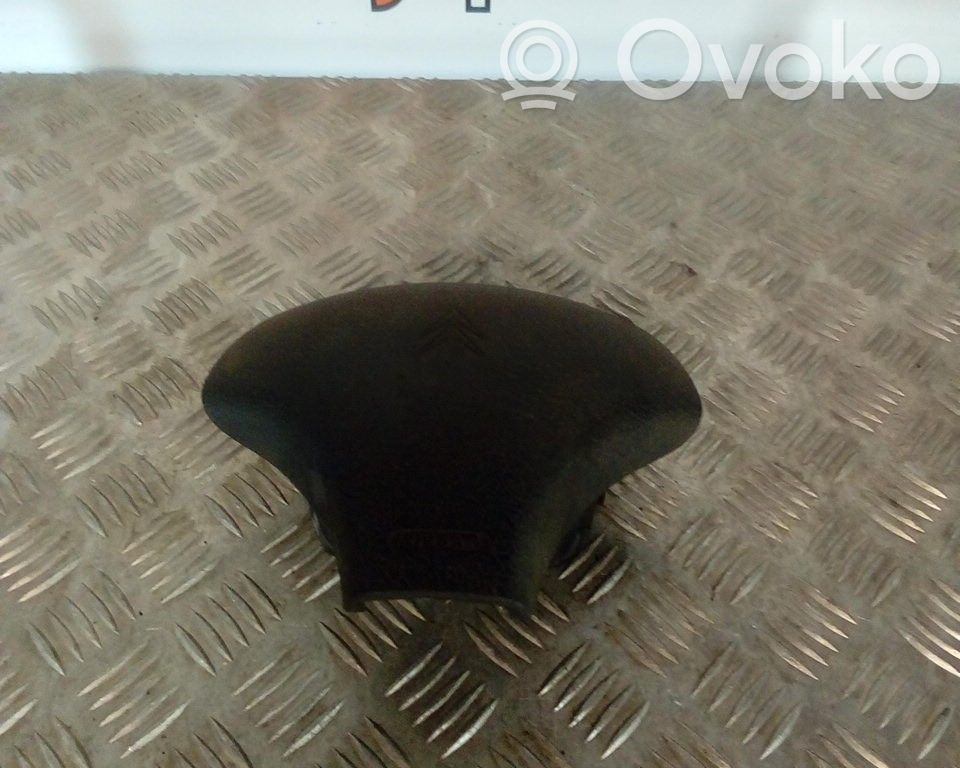 Steering wheel airbag   1205195,96352584ZL