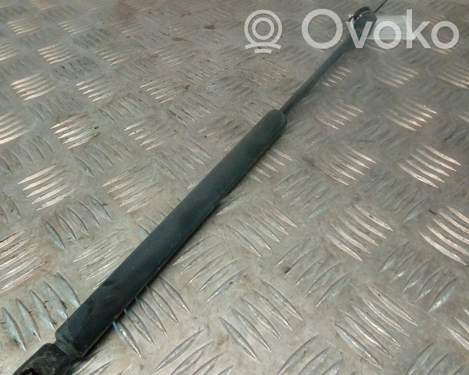 Volkswagen Polo III 6N 6N2 6NF Amortizatorius galinio dangčio 