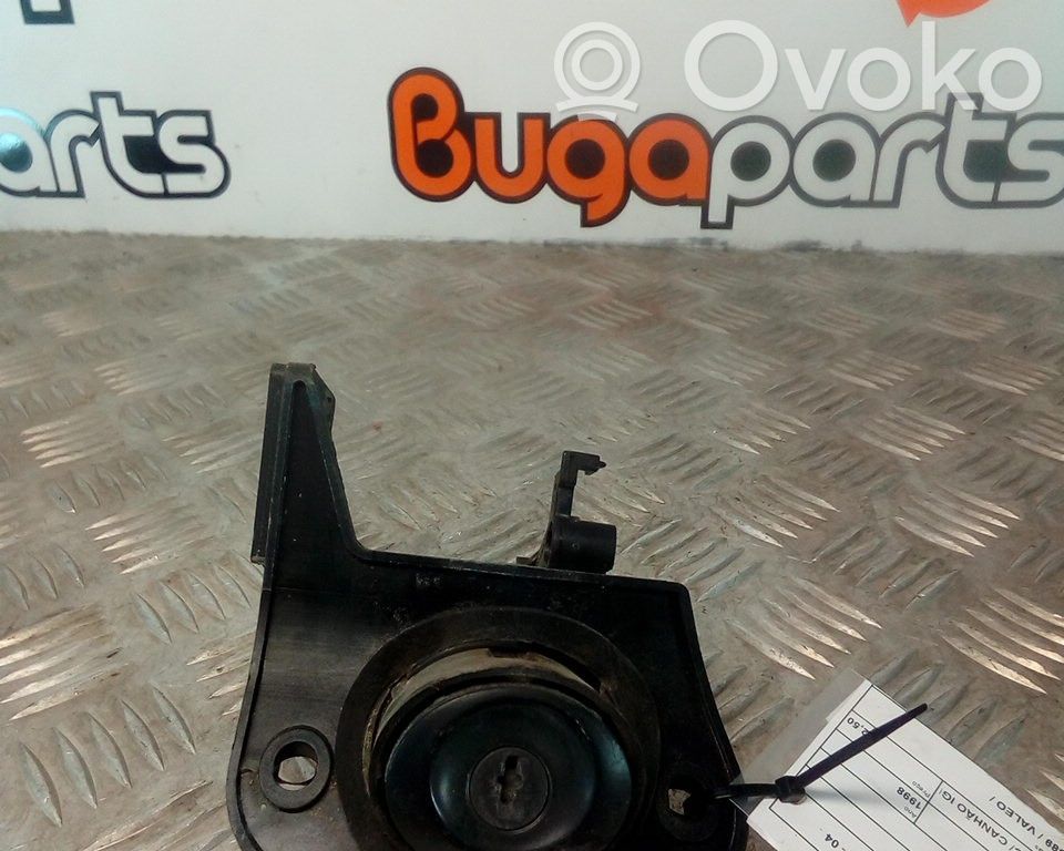Citroen Saxo Tailgate lock latch 