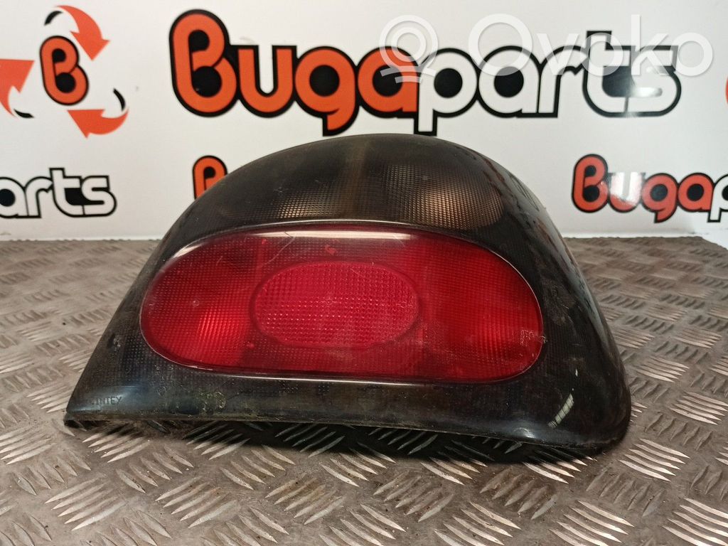 Aizmugurējais lukturis pārsegā   7700828138,AXO