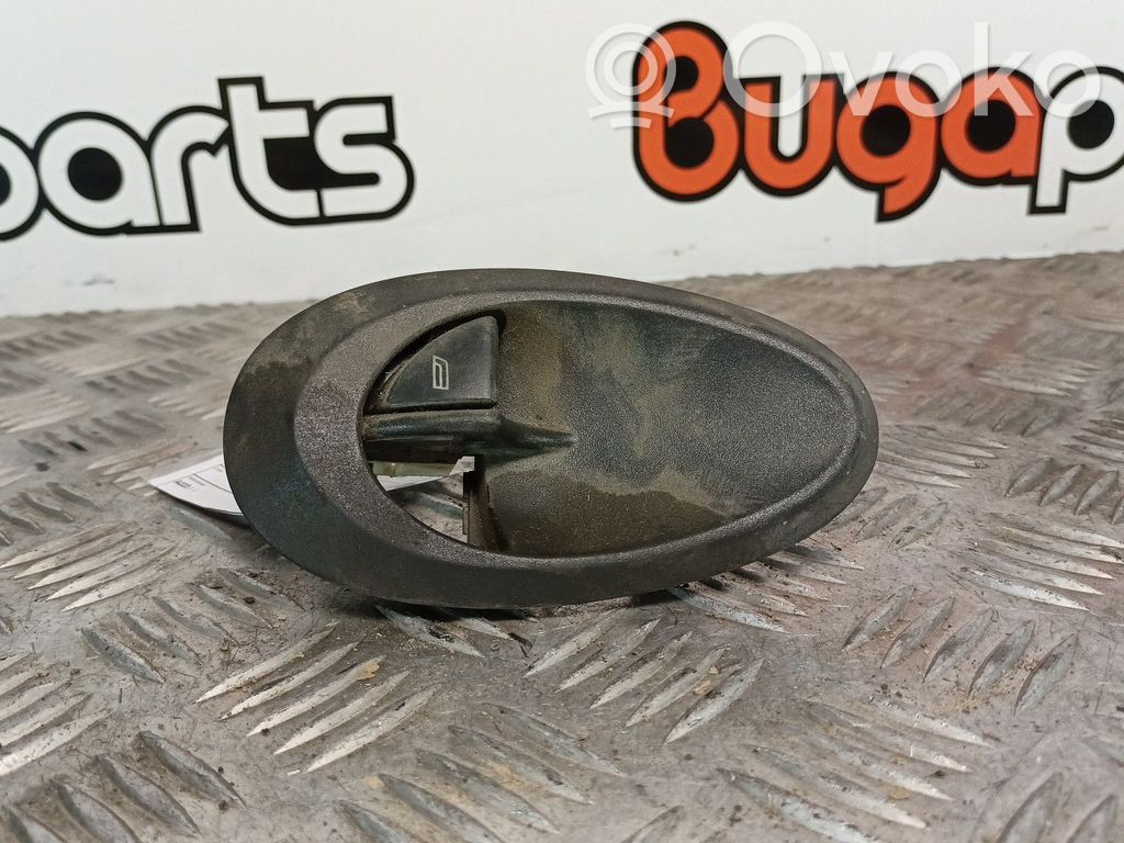 Interrupteur commade lève-vitre   A223