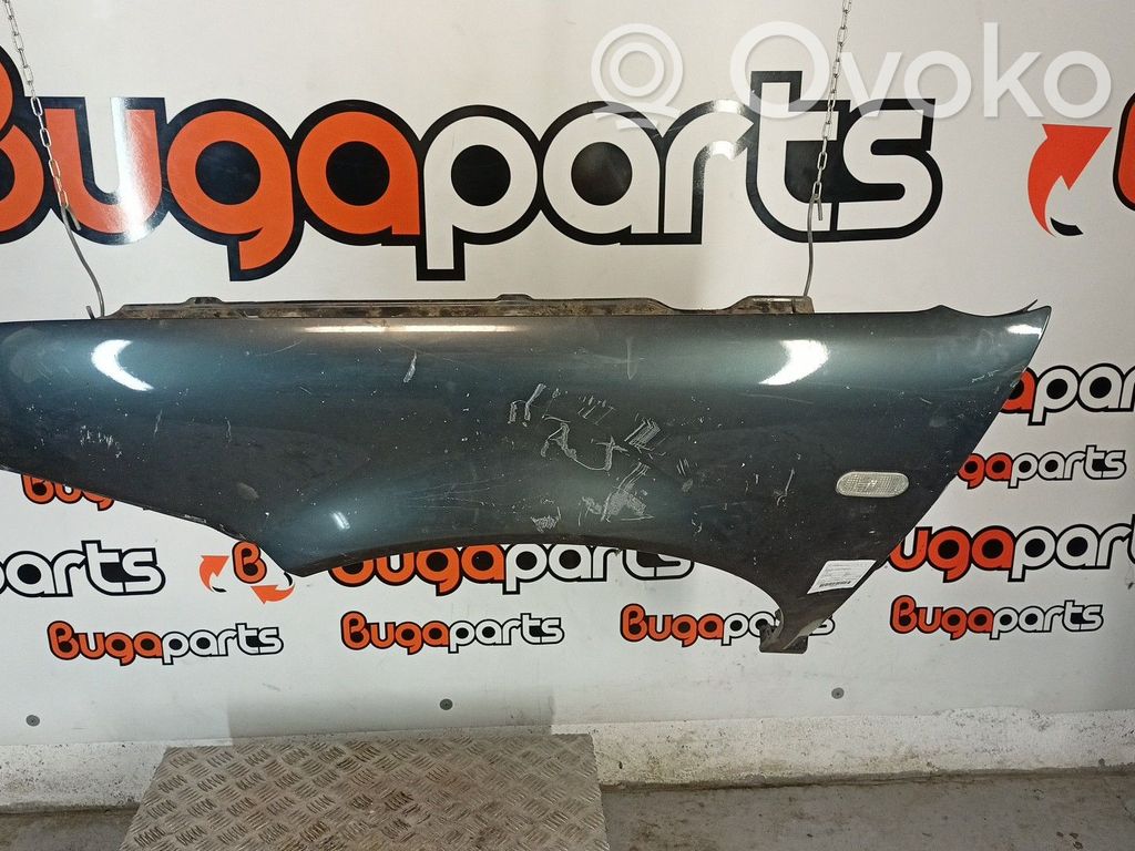 Spārns   ESQUERDO,VOLKSWAGENGOLFIV