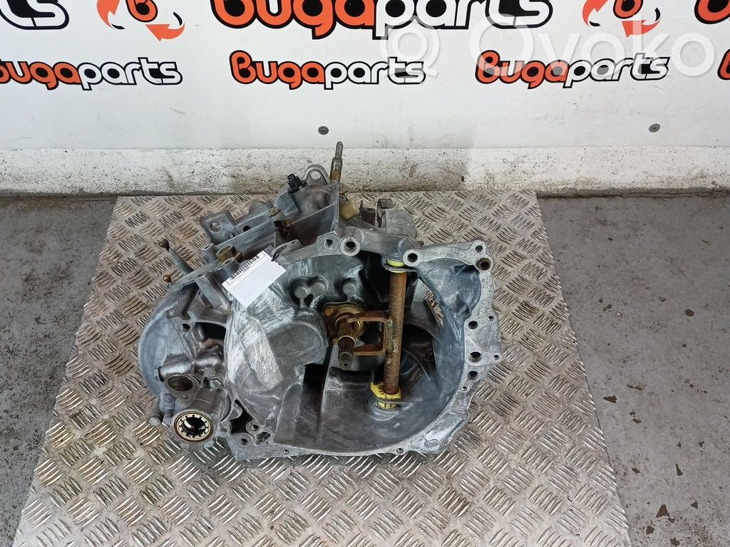 Manual 5 speed gearbox   20CL08