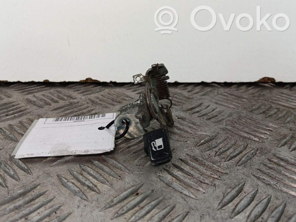Toyota Corolla Verso E121 Fuel tank opening switch 