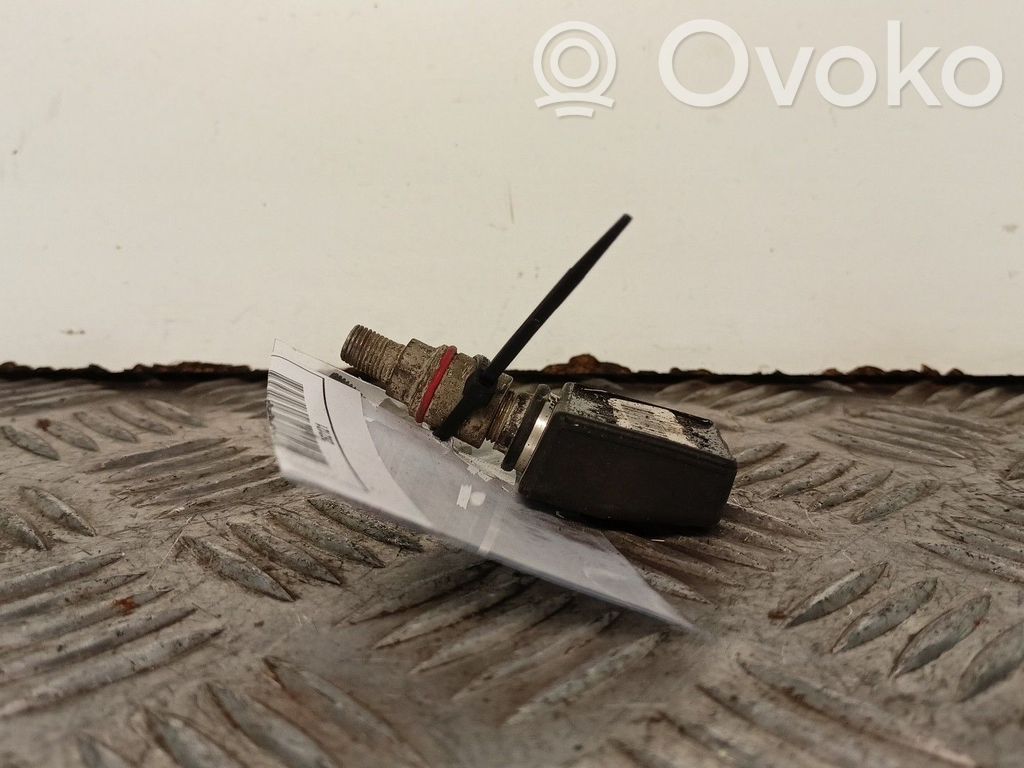 Tire pressure sensor   8200023746