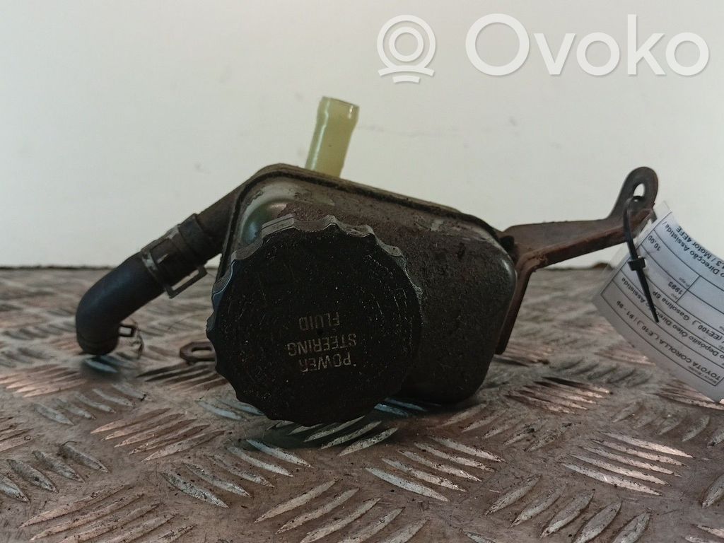 Toyota Corolla E110 Stūres pastiprinātāja šķidruma tvertne 