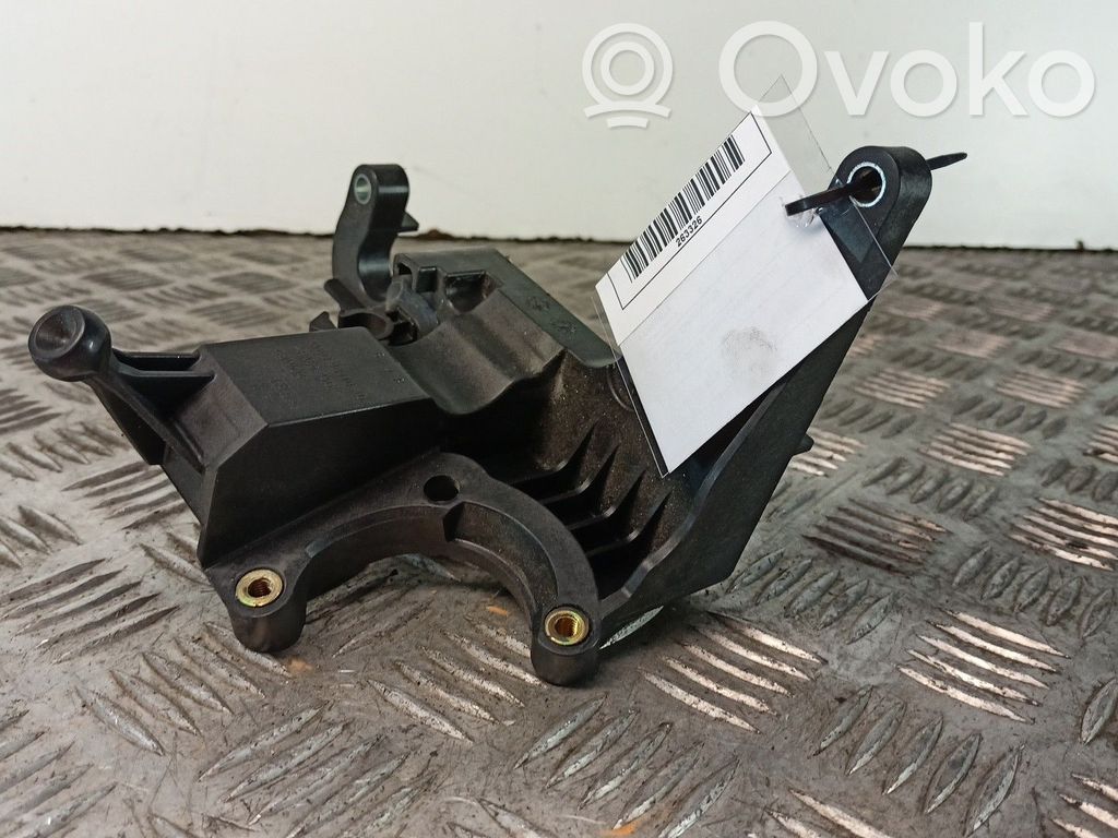 Fuel filter bracket/mount holder   AV6Q9B470AD