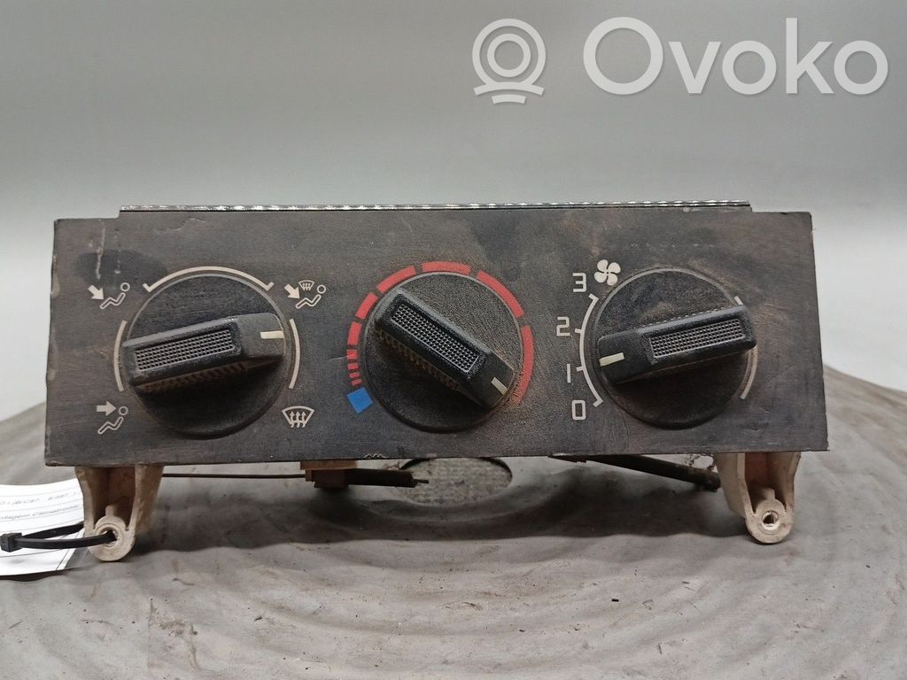 Renault Clio I Panel klimatyzacji 