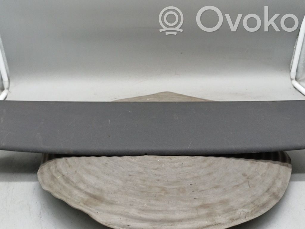 Tailgate trim   909040024R