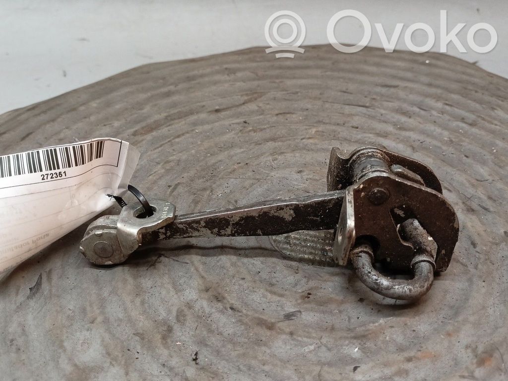 Front door check strap stopper   51779914,46826480