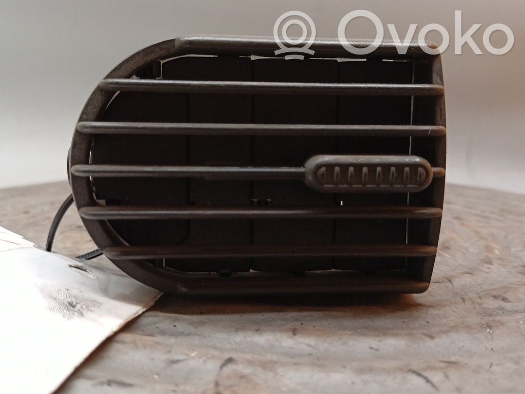 Opel Corsa C Отделка приборного щитка 