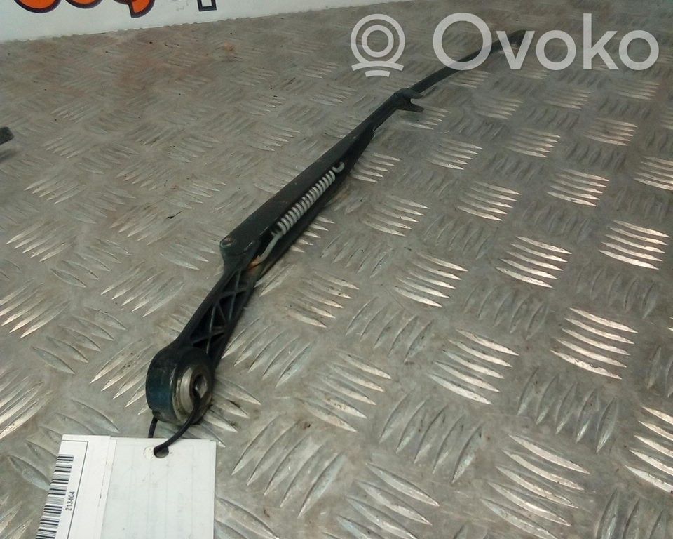 Fiat Punto (176) Wischerarm vorne 
