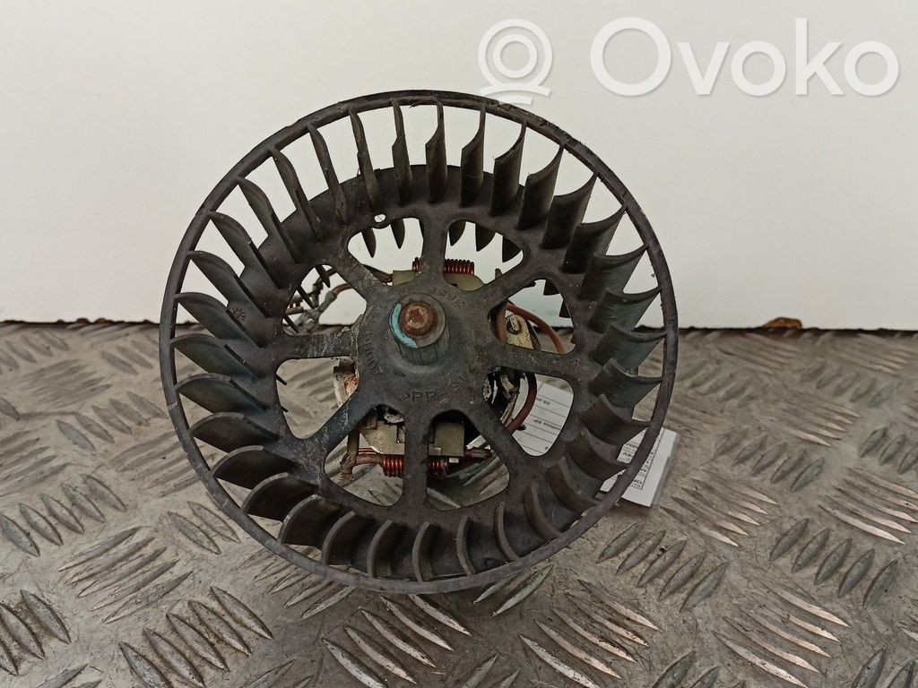 Lämmittimen puhallin   1BB4213,13V,SIEMENS
