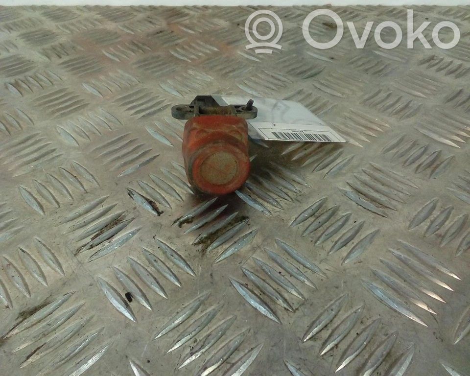 Polttoainesäiliön pumppu   1477226080