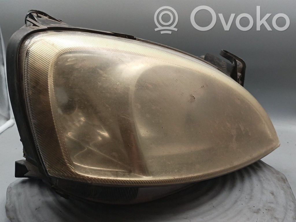 Opel Corsa C Передняя фара 