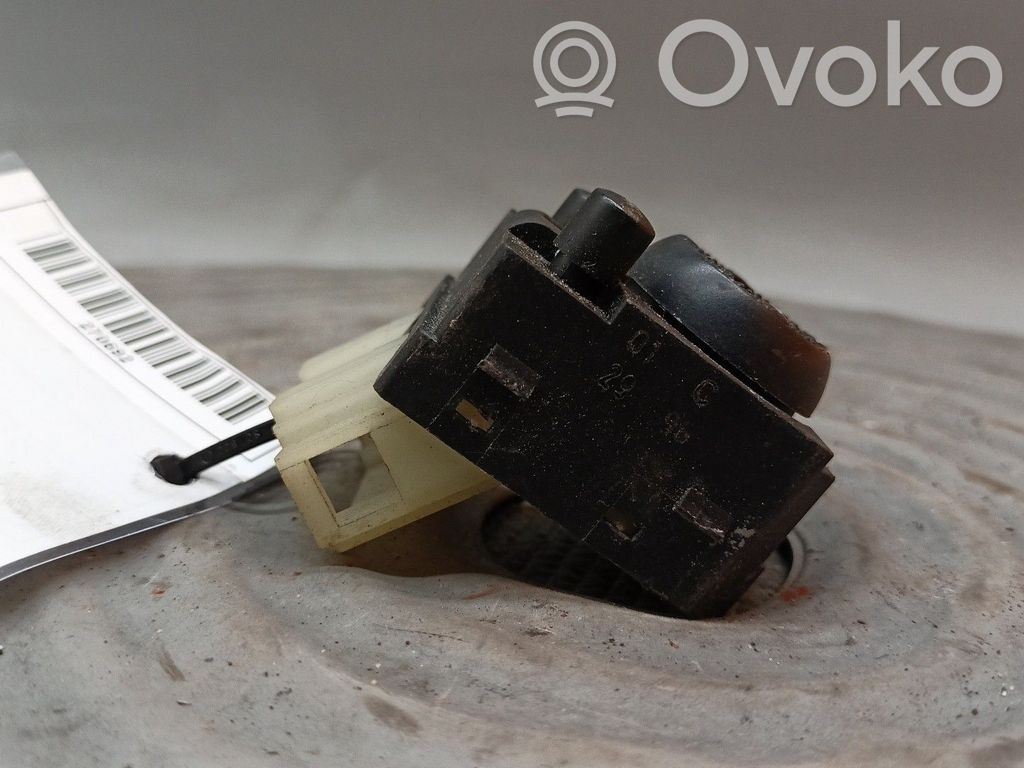 Включатель зеркал   1H0959565,95VW14B003,D3L0A