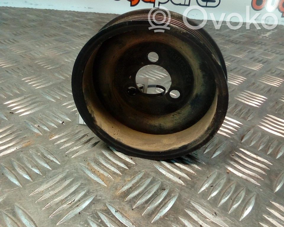 Ohjaustehostimen pumpun hihnapyörä   030145269A