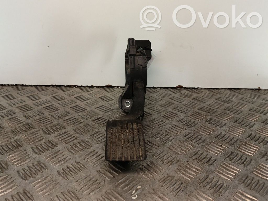 Akseleratora pedālis   1600A093,6PV31202803