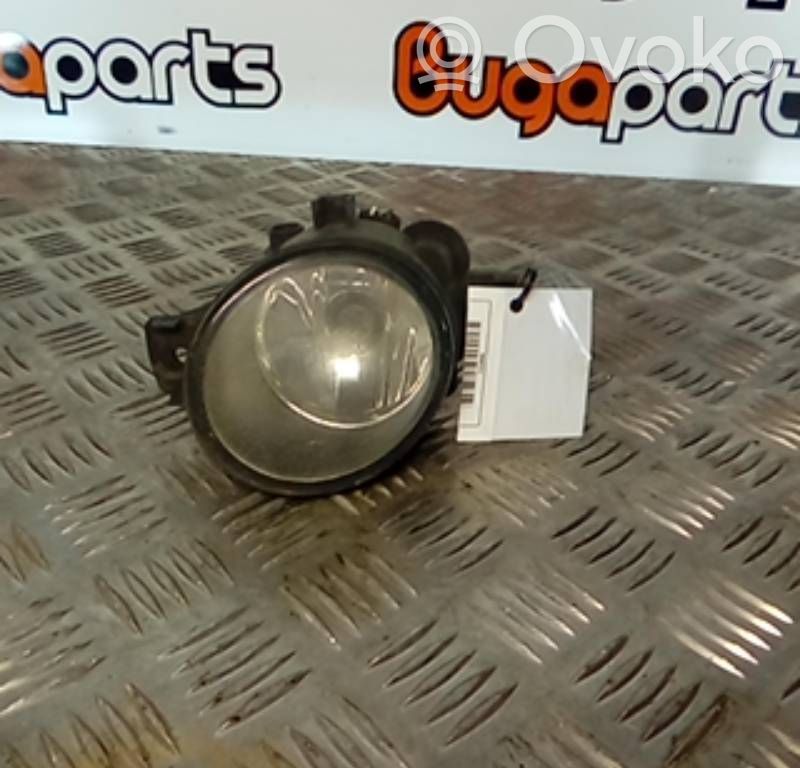 Miglas lukturis priekšā