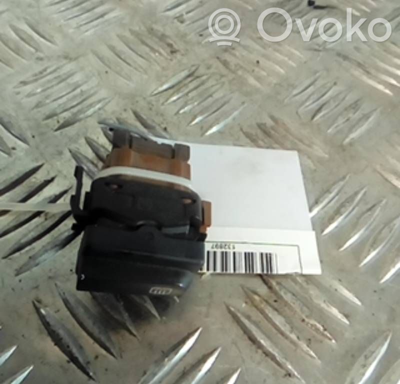 Windscreen/window heater switch   26488