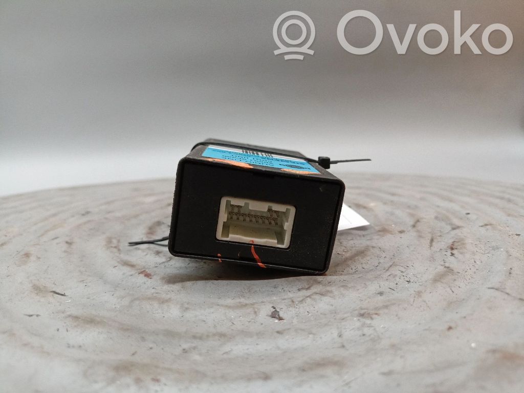 Nissan Primera Ignition-blocking relay 
