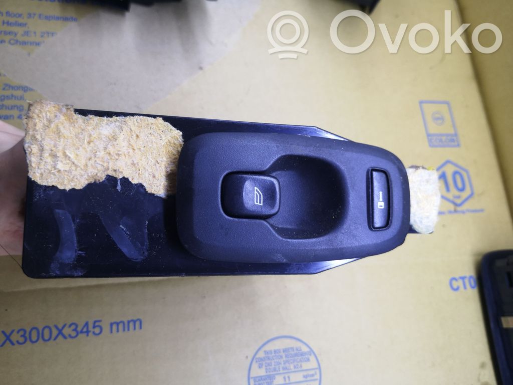 Electric window control switch   30739981