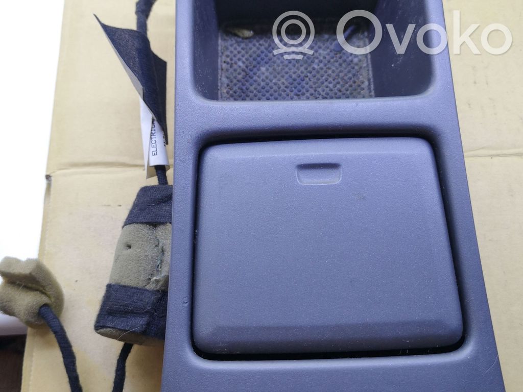 Volvo V70 Ashtray (front) 