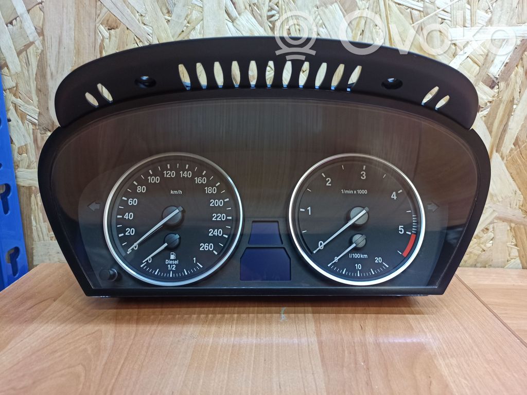 BMW 5 E60 E61 Speedometer (instrument cluster) 