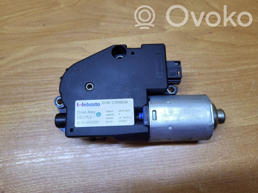 BMW 3 E92 E93 Motor/actuator trapă 
