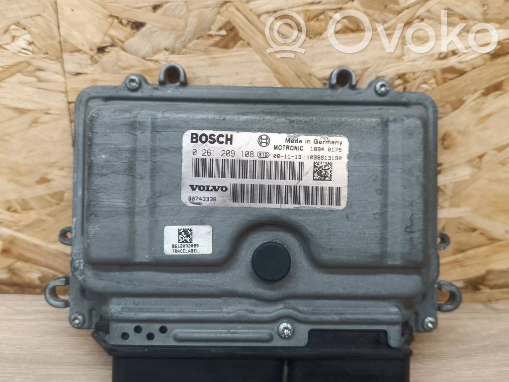 Engine control unit/module   30743338,0261209108,1039S13190