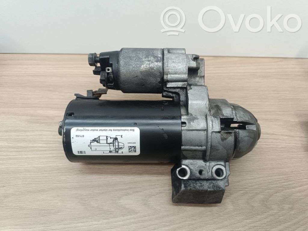 Starter motor   99857038201
