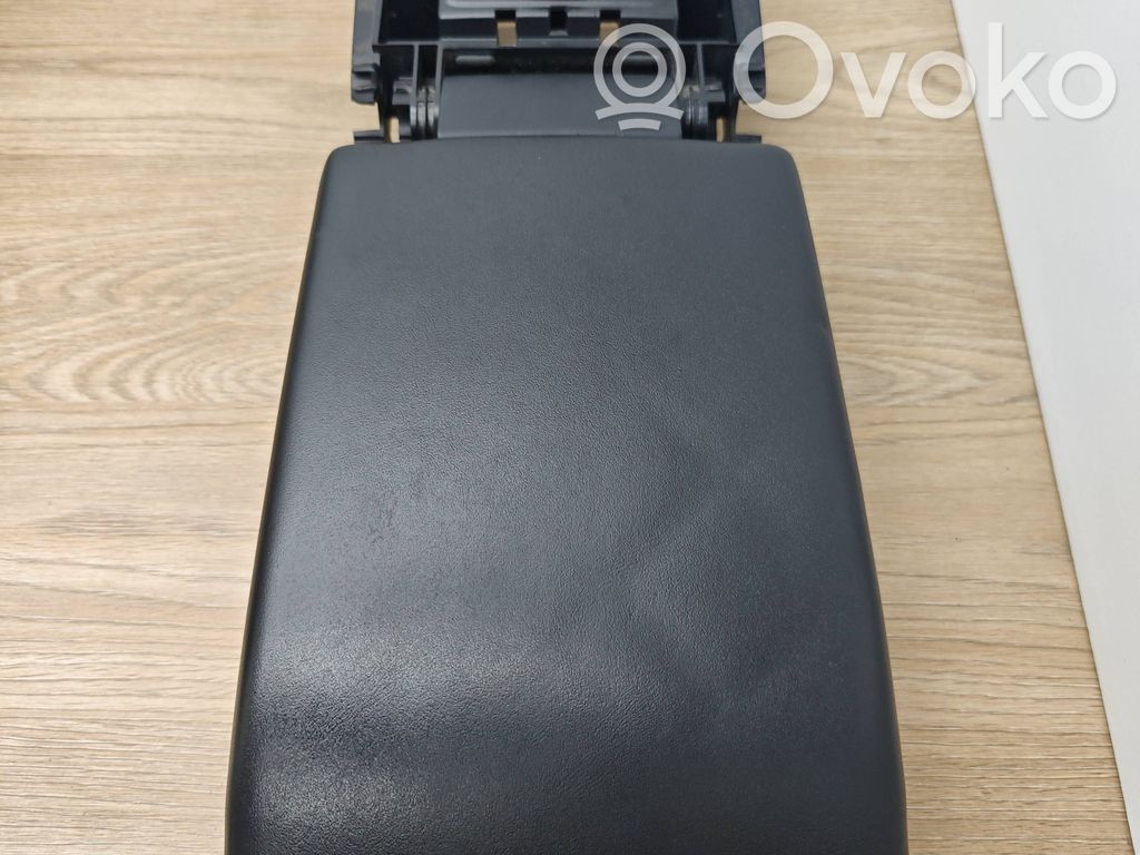 Armrest   39870952