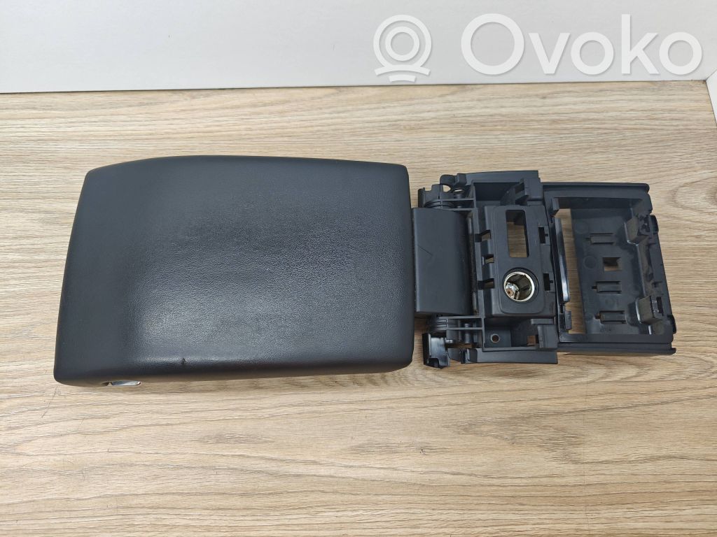 Volvo S80 Armrest 