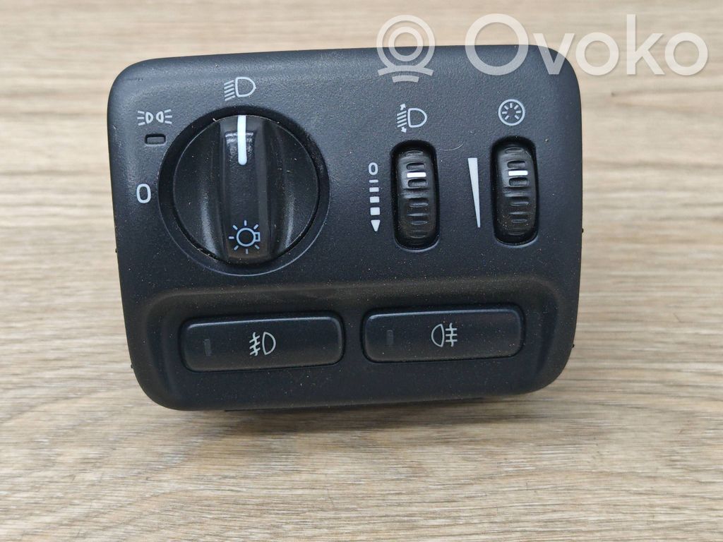 Light switch   8691745,MF124100167