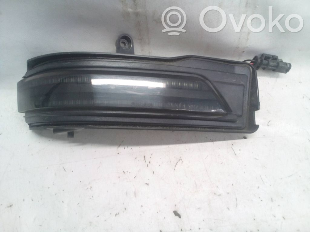 Mirror indicator light   62604,21992827,CC1821233