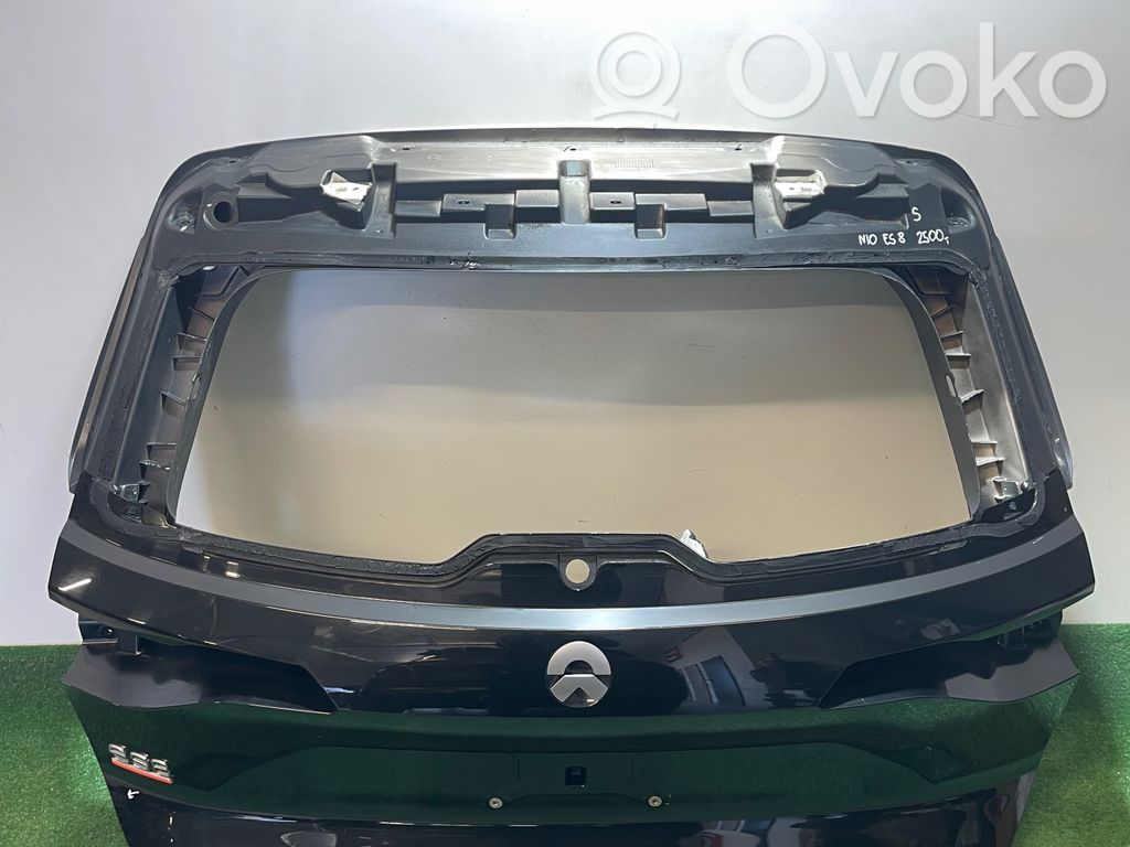 NIO ES8 Puerta trasera de camión 