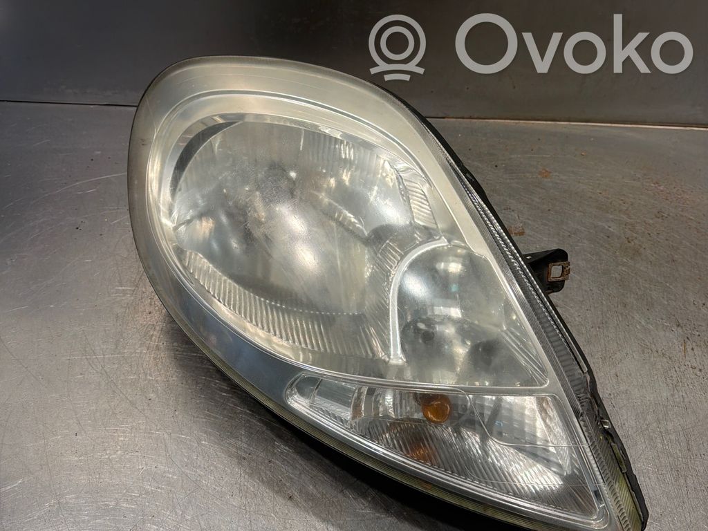 Opel Vivaro Headlight/headlamp 