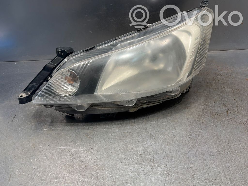 Nissan NV200 Lampa przednia 