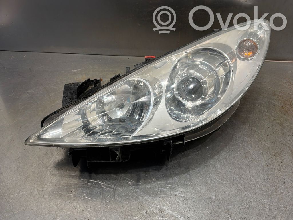 Peugeot 307 Lampa przednia 