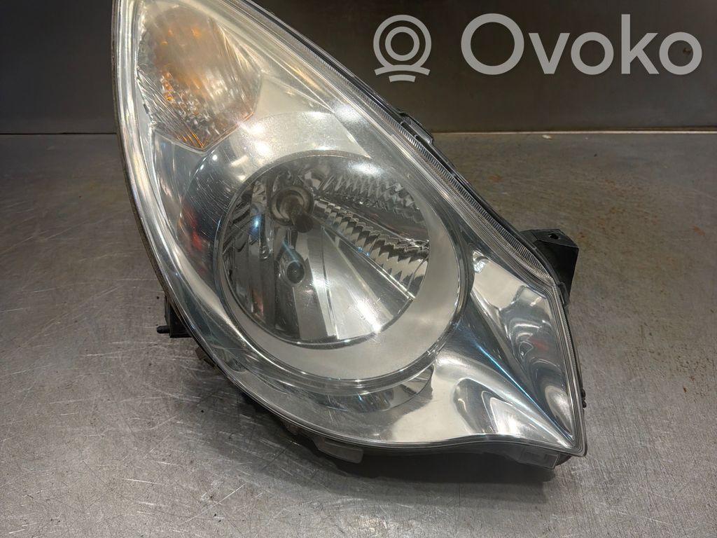 Opel Agila B Far 