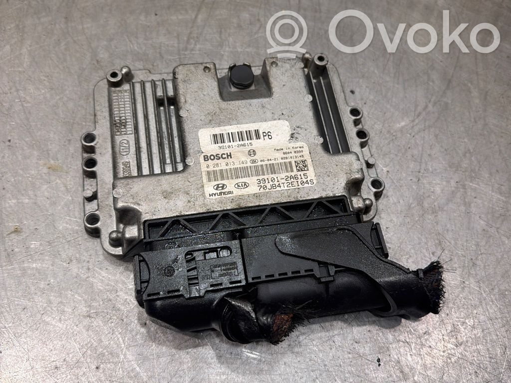 KIA Rio Engine control unit/module 