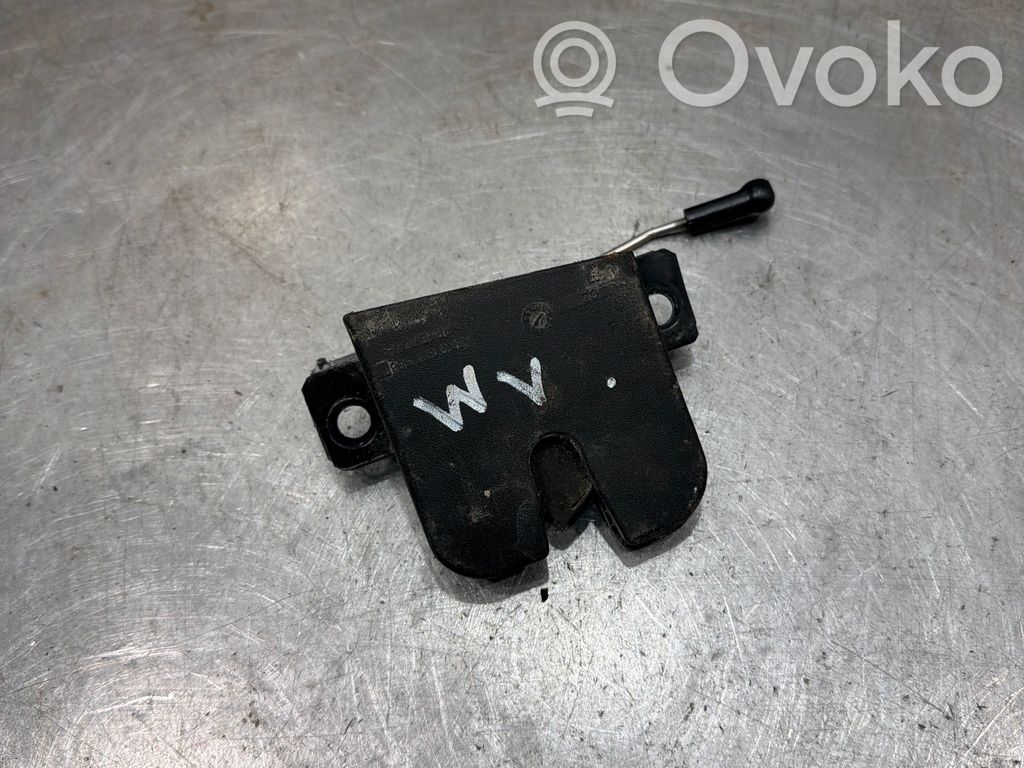 Volkswagen Caddy Aizmugurējā pārsega slēdzene 