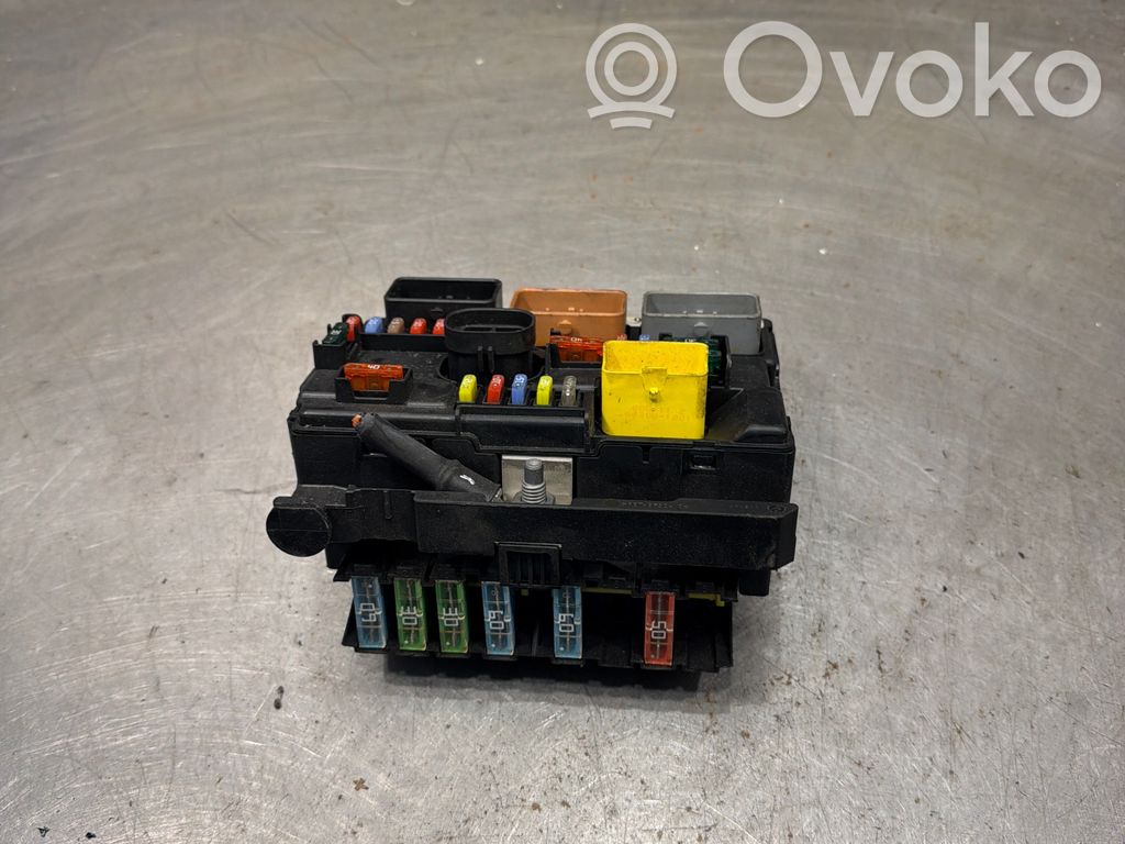 Módulo de fusible   9667199680