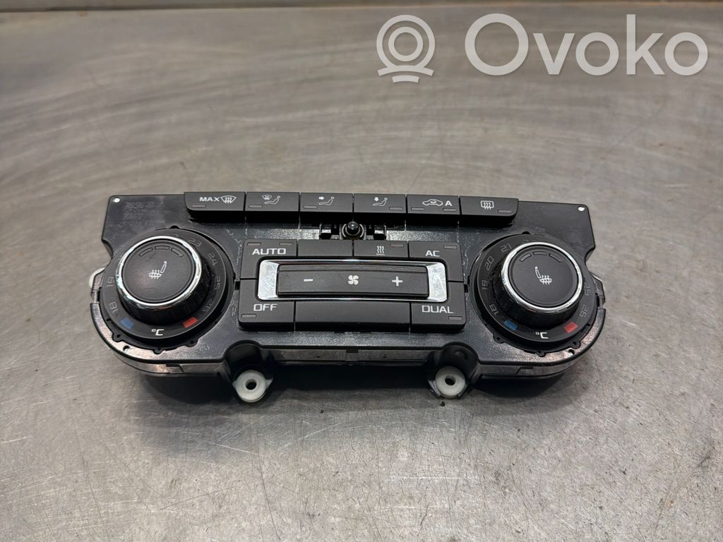 Skoda Octavia Mk2 (1Z) Unitate control climatizare 