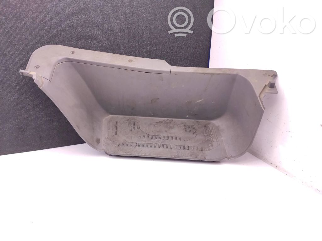 Man TGE 1gen Front sill trim cover 