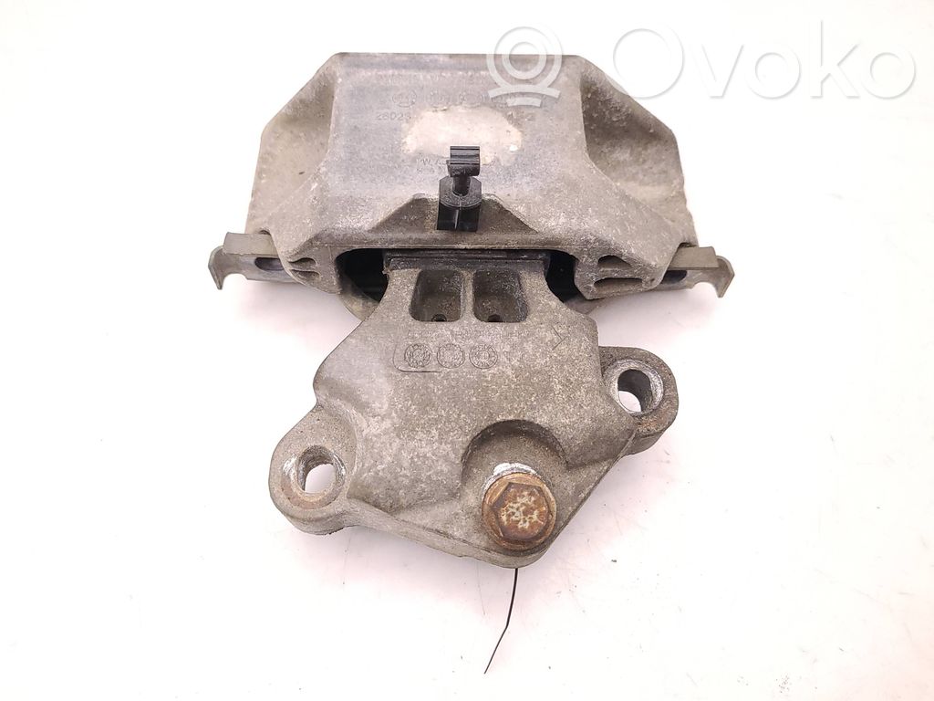 Man TGE 1gen Engine mount bracket 