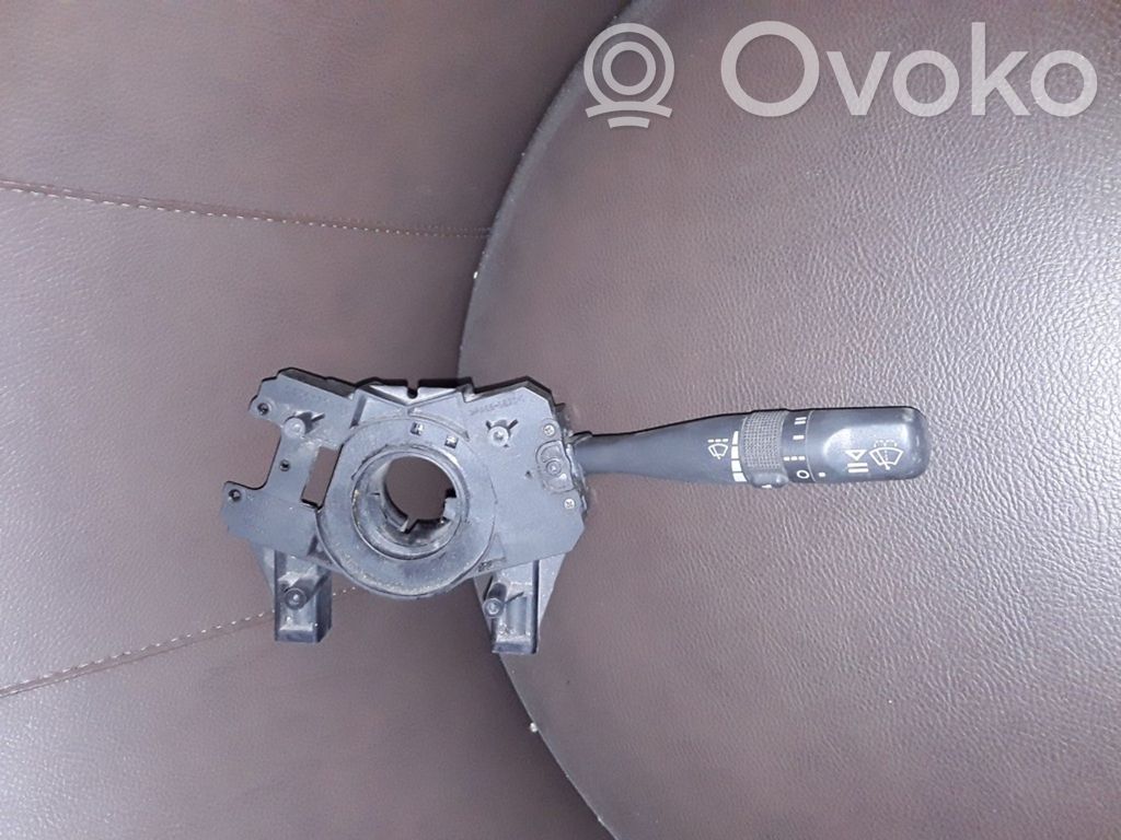 Land Rover Freelander Ручка стеклоочистителей 