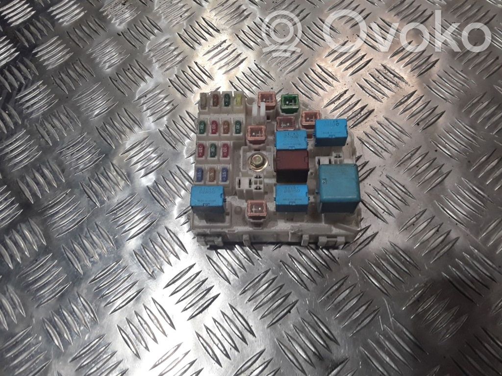 Toyota RAV 4 (XA20) Drošinātāju bloks 