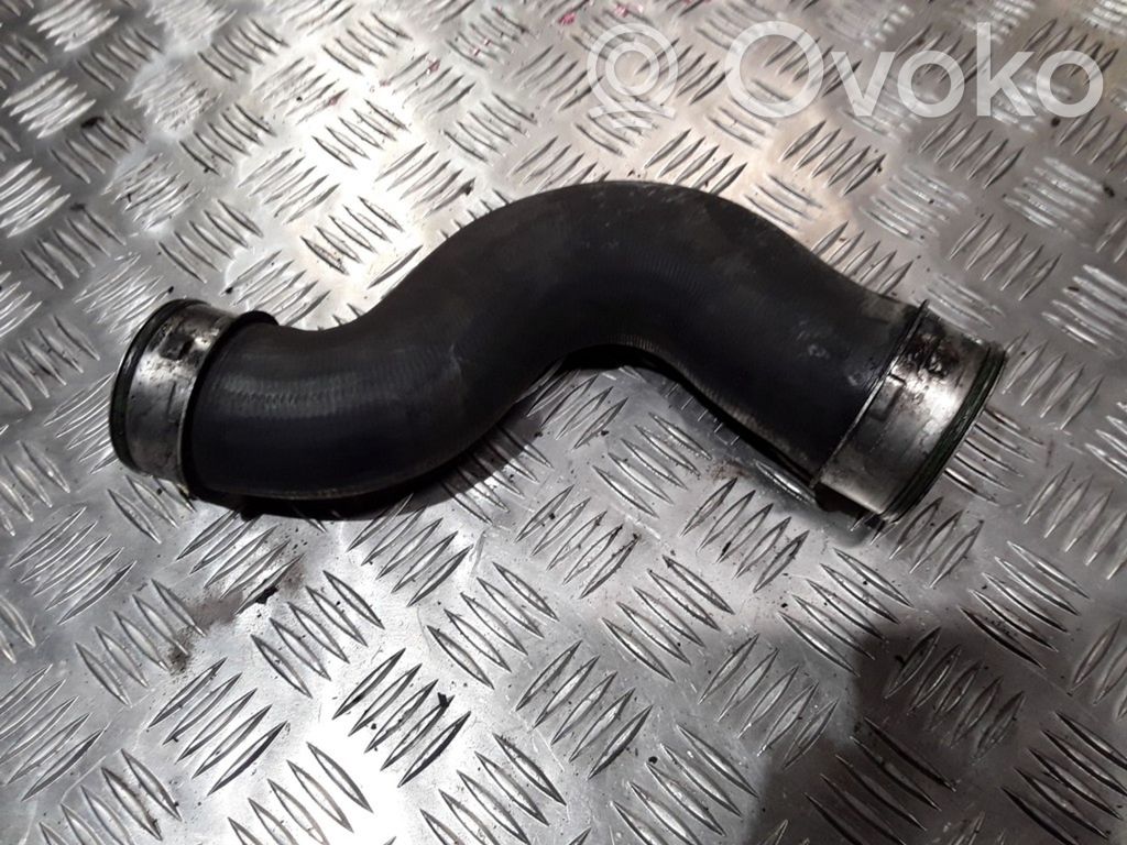 Volkswagen PASSAT B6 Intercooler hose/pipe 