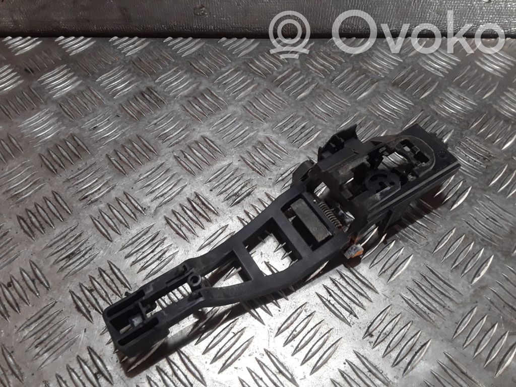 Ford Focus C-MAX Manecilla externa puerta delantera 